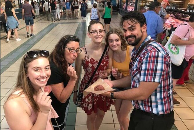 Budapest Foodie Tour - Stop 2 on Váci Street: Confectionary Stops and a Classic Hungarian Sweet