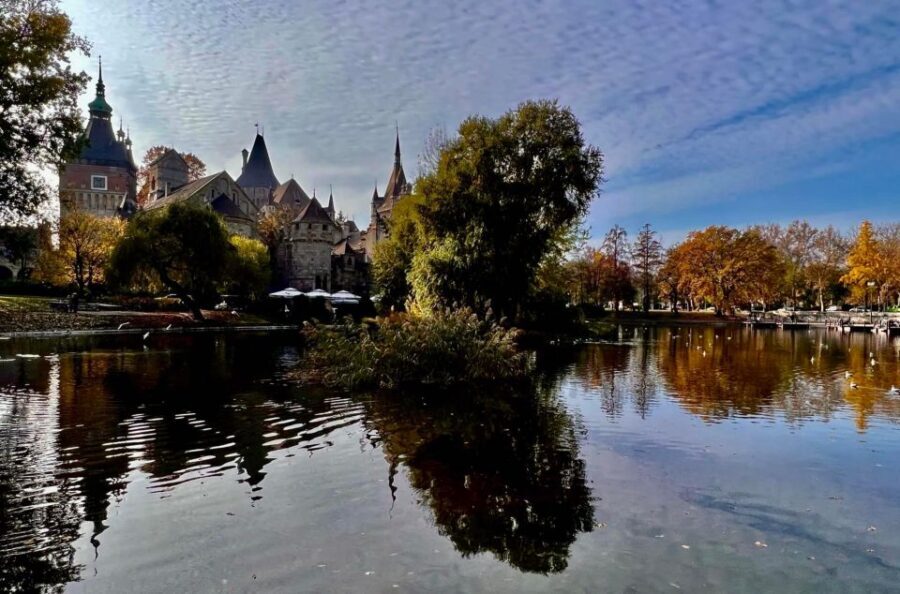 Budapest Full-Day Private Guide Services - Learning to Photograph Budapest with Your Digital Camera