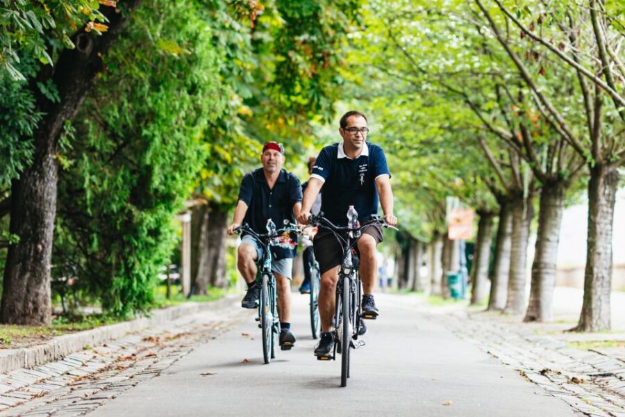 Budapest: Grand Sightseeing Bike Tour - House of Parliament, Szabadság Square, and St. Stephen’s Basilica