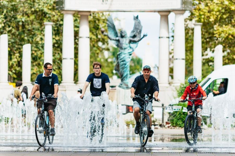 Budapest: Grand Sightseeing Bike Tour - Heroes’ Square and Városliget: finishing with wide-open views