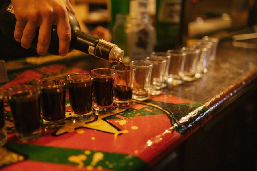 Budapest: Guided Bar Crawl Walking Tour - Wesselényi utca 21 (15 minutes): a quick hit, not a long hang