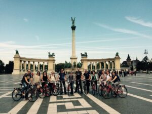 Budapest: Guided Bike Tour Plus - Danube River ride: Elizabeth Bridge to the Chain Bridge