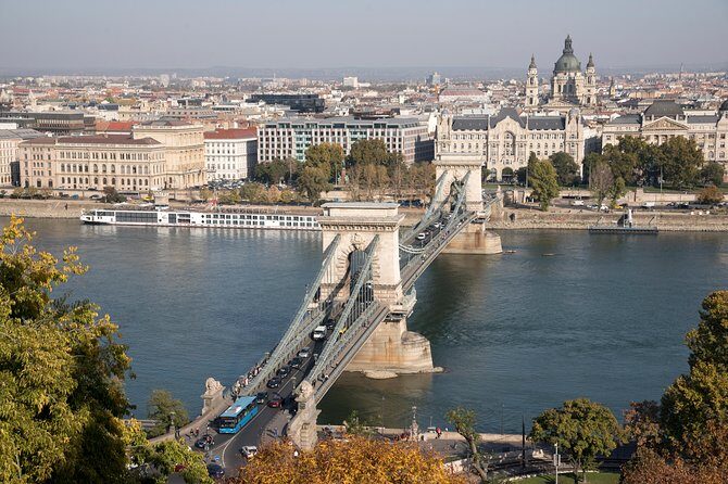 Budapest Guided City Tour and Danube Cruise Audio Guide - The Danube cruise: 1 hour, 30 languages, WiFi, and a drink
