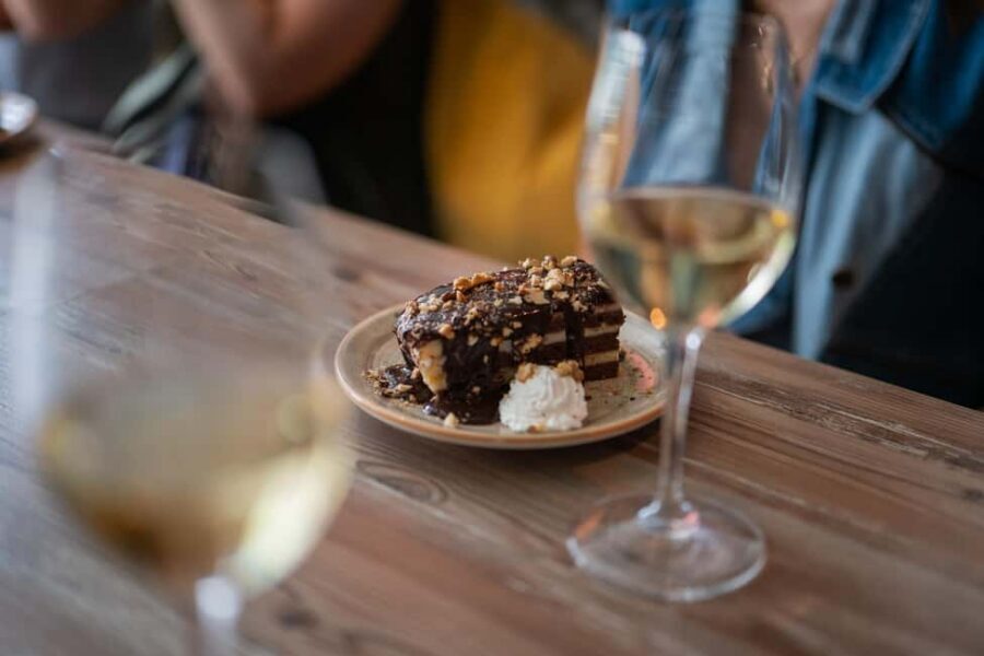 Budapest Guided Food Tour with Drinks Included - Vegetarian options, and the gluten-free/vegan reality