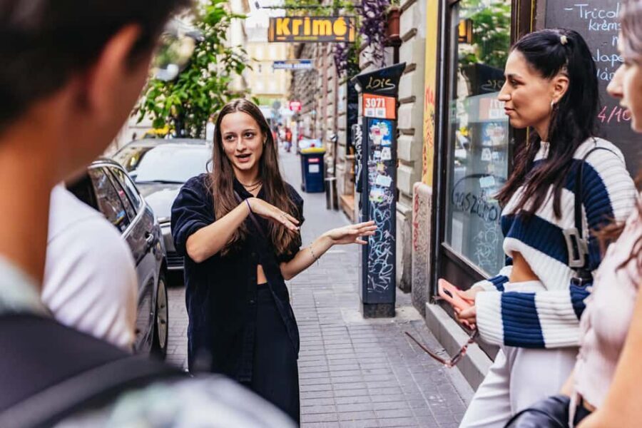 Budapest: Guided Foodie Walking Tour with Food and Drinks - District 7 grit and glamour: why the neighborhood choice matters