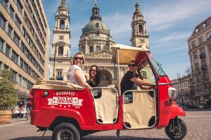 Budapest: Half-Day Exclusive Highlights Private Tour - The 4 hours you’ll spend: Buda, Pest, and the stops that anchor the story