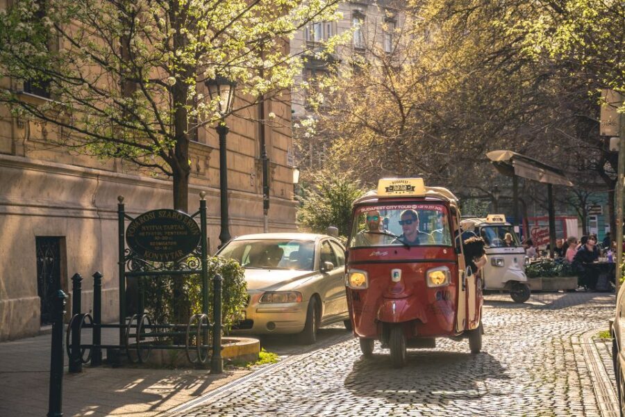 Budapest: Half-Day Exclusive Highlights Private Tour - Should you book the Budapest Half-Day Exclusive Highlights Private Tour?
