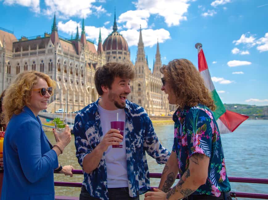 Budapest: Happy Hour Sightseeing Cruise - How the Happy Hour Cruise Feels on the Danube