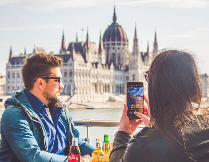 Budapest: Happy Hour Sightseeing Cruise - Best Times to Go: Twilight Can Be the Sweet Spot
