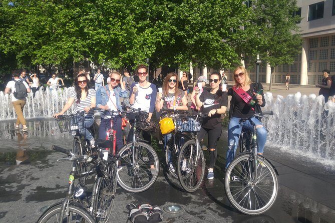 Budapest Highlights Bike Tour - Stop 1: Szabadság tér and the Soviet Monument