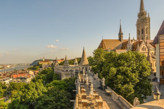 Budapest Highlights Self guided scavenger hunt and Walking Tour - Timing in Budapest: When You Can Start and How to Plan