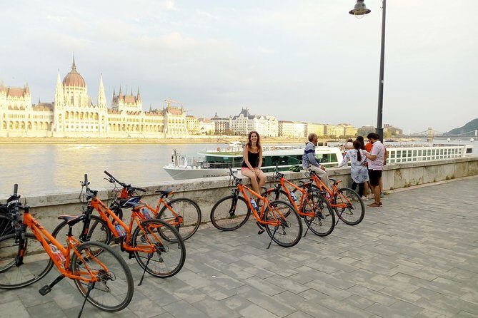 Budapest Historic Downtown Bicycle Tour in small groups - Starting at Madách Imre út 12: what to expect before you ride