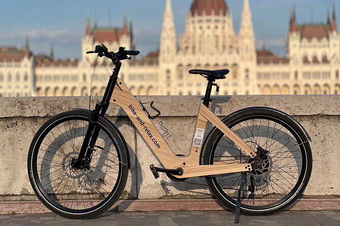 Budapest: Historic Downtown ride on E-Bicycles Buda & Pest - Key Things That Make This Tour Work