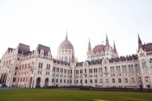 Budapest Historical Sightseeing - Free Walking Tour - Where the tour fits in your trip (and how it moves)