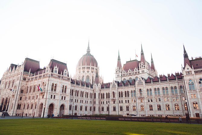 Budapest Historical Sightseeing - Free Walking Tour - Where the tour fits in your trip (and how it moves)