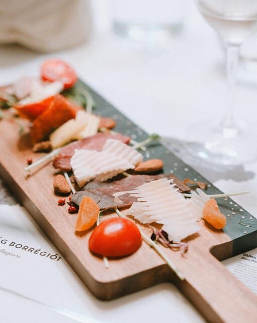 Budapest: Hungarian Gastro Cellar and Assisted Tastings - Should You Book This Budapest Gastro Cellar Tasting?