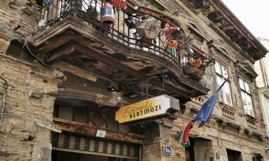 Budapest: Jewish District Private Walking Tour - Key things to know before you go
