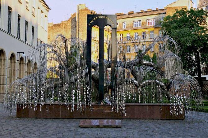 Budapest Jewish Heritage Tour - Why this Budapest Jewish Heritage Tour starts at Dohány Street Synagogue