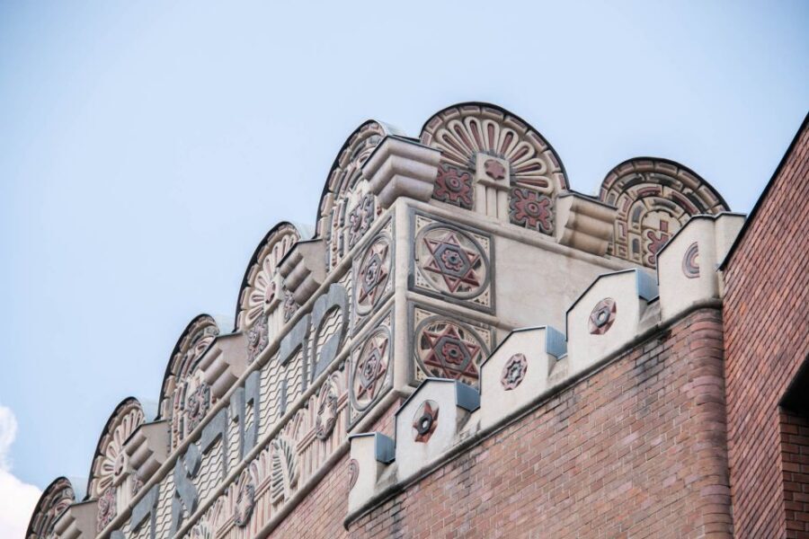 Budapest: Jewish Heritage Walking Tour with Historian Guide - The historian factor: how Kálmán Dániel makes the route cohere