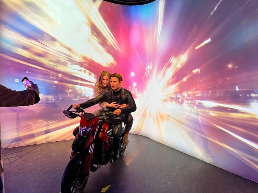 Budapest: Madame Tussauds Entry Ticket - Timing it in Budapest: last entry and how long to plan