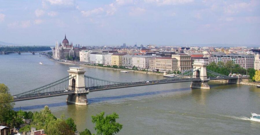Budapest: Multilingual Highlights Tour - Key things I found most useful