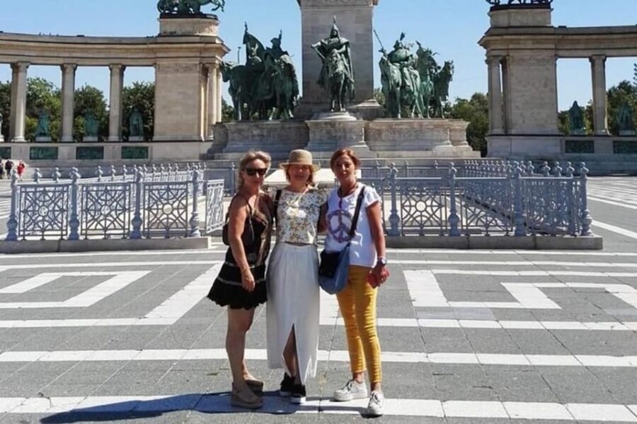 Budapest : Must-see attractions walking tour - Chain Bridge history at Szechenyi Lanchid (and why it matters)