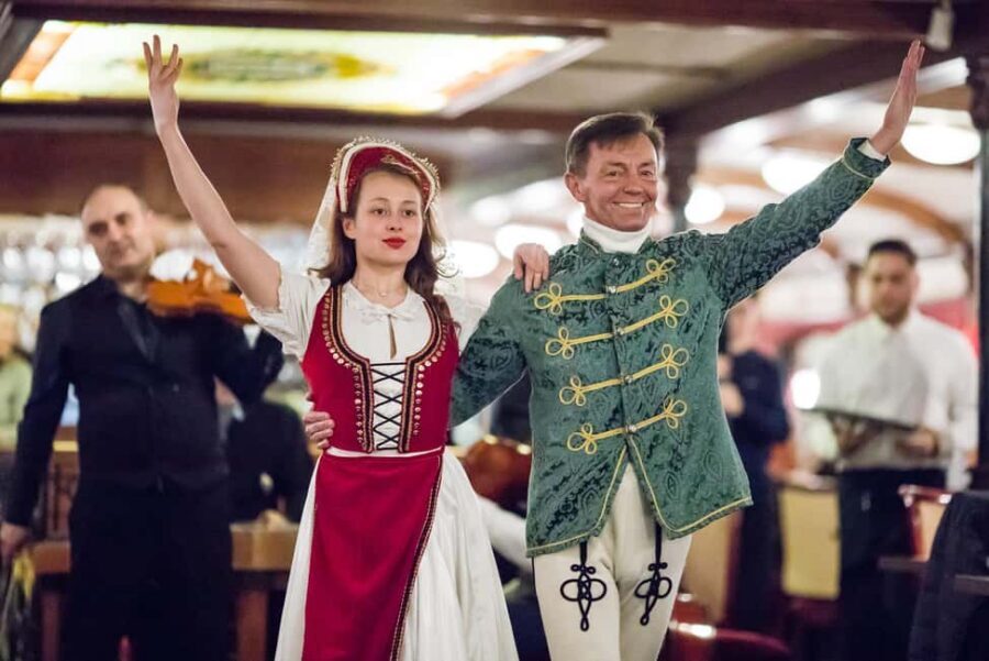 Budapest: New Year's Eve Party Cruise with Food & Live Show - DJ after midnight: dancing without leaving the boat