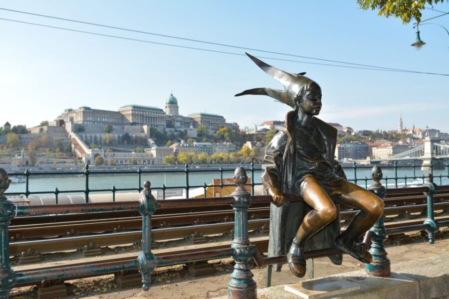 Budapest: Night Walking Tour with Danube River Cruise - Szabadság Square and Parliament Building: where the city turns theatrical