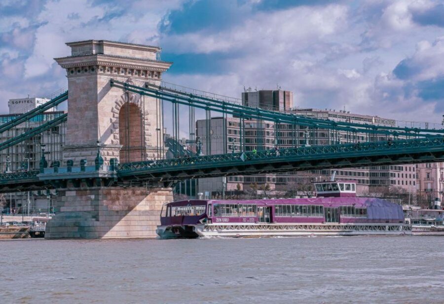 Budapest: Nighttime or Daytime Sightseeing Cruise - Should you book this Budapest Danube sightseeing cruise?