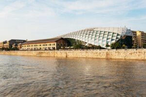 Budapest: Nighttime or Daytime Sightseeing Cruise - Daytime vs nighttime: when the bridges look best