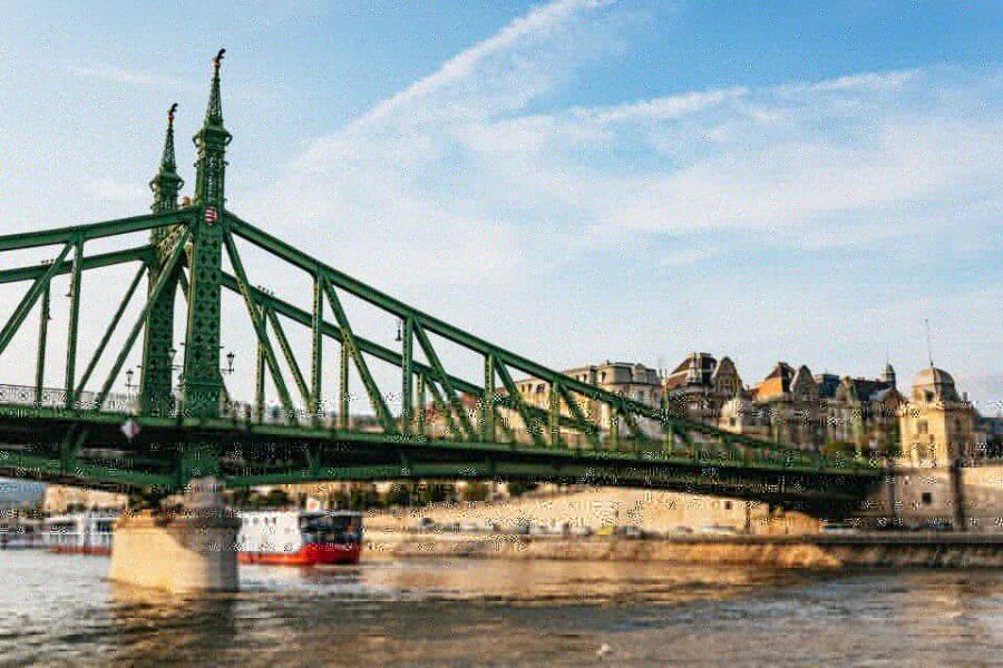 Budapest: Nighttime or Daytime Sightseeing Cruise - Who this cruise fits best (and who might want another option)