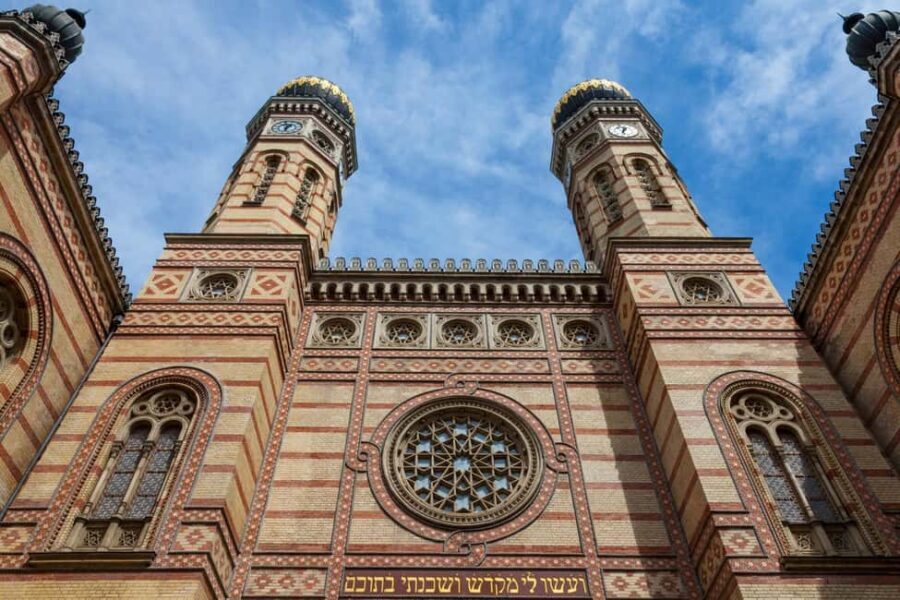 Budapest Old Jewish Quarter History Private Walking Tour - Jewish Triangle Stops: Dohány, Rumbach, Kazinczy, and the Stories Between