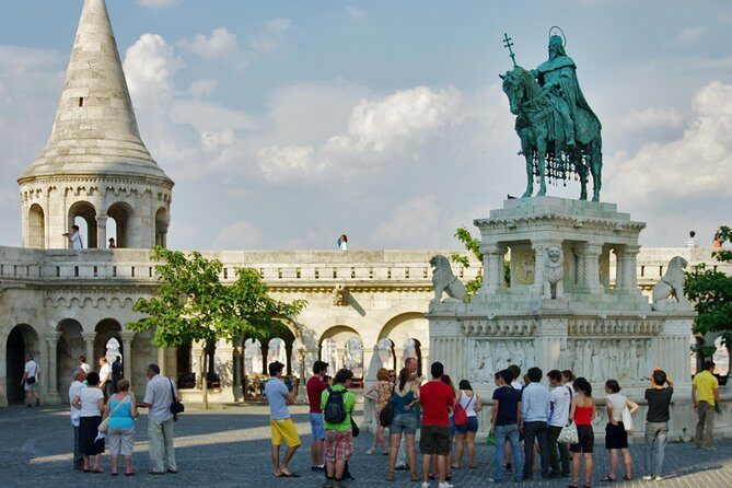 Budapest Orientation Walking Tour - Public Transport to the Castle: How to Not Get Flustered