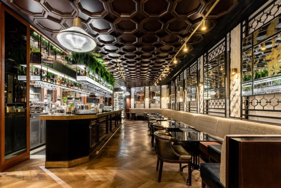 Budapest: Párisi Passage Restaurant 3-Course Menu - Hungarian Classics, But Served in a Modern Way