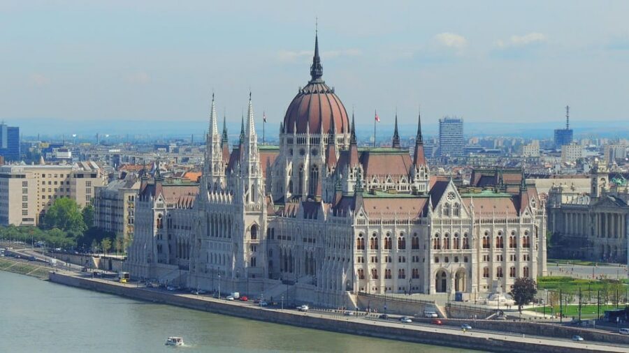 Budapest: Parliament Building Entry Ticket and Audio Guide - Should you book this Budapest Parliament audio tour?