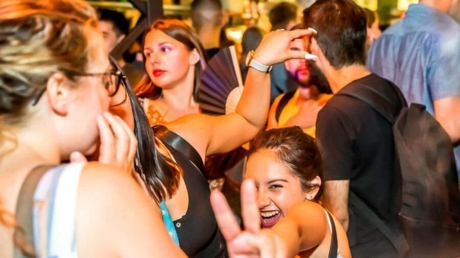 Budapest: Party District Bar-Hop with 2hr Unlimited Drinks - How the guides shape your route (and why there’s no fixed plan)