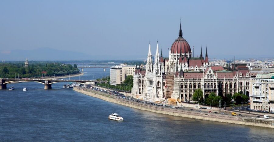 Budapest: Private 3-hour Guided City Tour by Bus - Price and Value: Is $259 Worth It for a Private 3-Hour Tour?