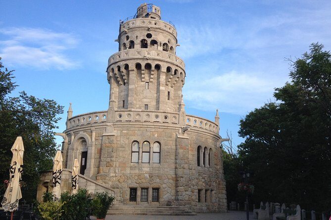 Budapest: Private Adventure Sightseeing Bicycle Tour - Key highlights