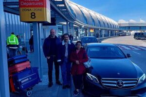 Budapest Private City Tour by car in 3 hours - Getting picked up in a private car and why parking matters