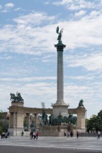 Budapest: Private City Tuk-Tuk Tour & Boat Cruise - Your Personal Driver-Guide: Stories, Focus, and Custom Stops