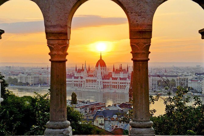 Budapest Private Full Day City Tour with a comfortable air -conditioned car - Roman ruins, House of Terror, and City Park time
