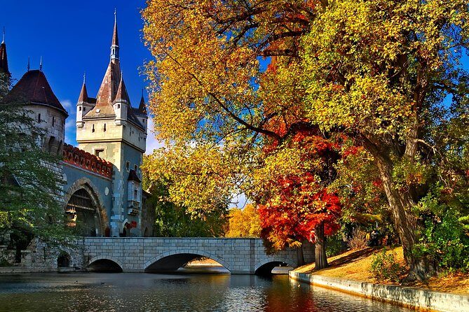Budapest Private Luxury Sightseeing Tour with Guide and Transport - City Park Loop: Heroes’ Square, Vajdahunyad Castle, and Széchenyi