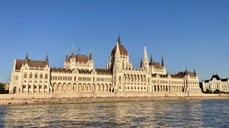 Budapest: Private Sightseeing Tour by car - A Private Car Means You See More Than Just Postcards
