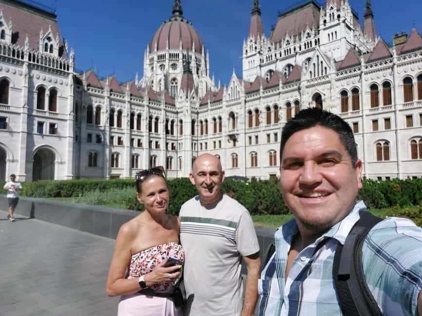Budapest: Private Tour with a Local - Meeting Your Guide and Getting Oriented Fast