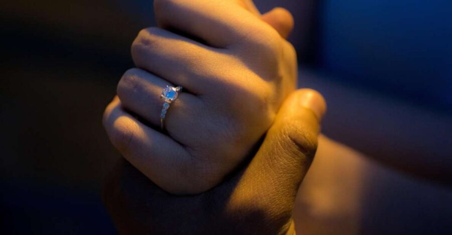 Budapest: Proposal Photos at enchanting Fisherman's Bastion - Who this proposal photoshoot is best for