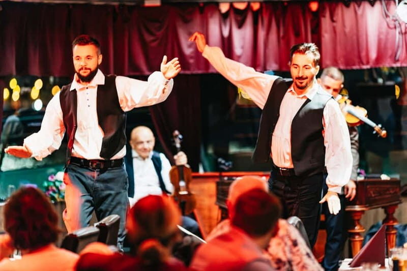Budapest: Prosecco Dinner Cruise with Live Music - The 4-Course Danube Dinner: More Than a Token Meal