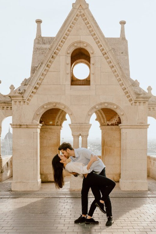 Budapest: romantic photoshoot at Buda's iconic sightseeings - Key Highlights You’ll Care About