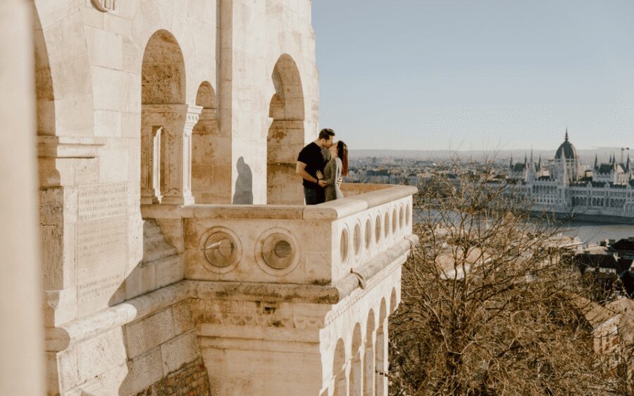 Budapest: romantic photoshoot at Buda's iconic sightseeings - Who This Photoshoot Is Best For