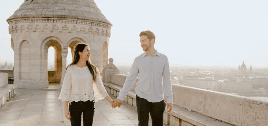 Budapest: romantic photoshoot at Buda's iconic sightseeings - Starting at Szent László Statue (Next to Mathias Church)