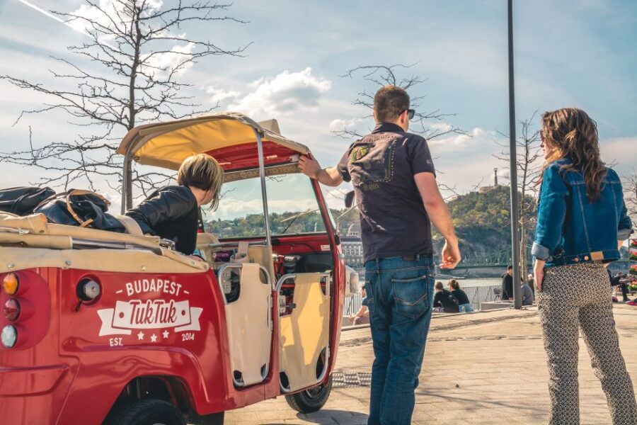Budapest: Scenic Tuk Tuk Tour - Pickup and the Easy Start in Downtown Budapest